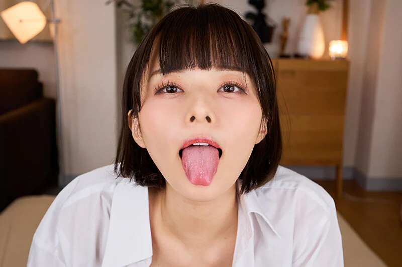 VR AV出演の人気女優月乃ルナ