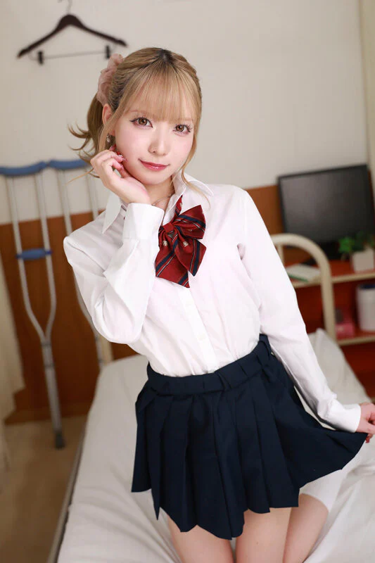 【VR】天井特化アングルVR ~病室で声我慢セックス~ 藍瀬ミナ - 画像4